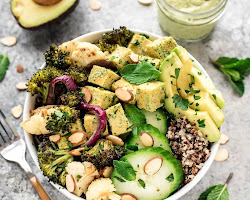 Buddha Bowl with Tofu and Quinoa
